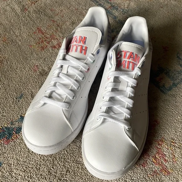 adidas Stan Smith *BRAND NEW* - Picture 2 of 3